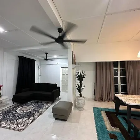 Golf Avenue Homestay Kota Bharu Pengkalan Cepa Exterior photo
